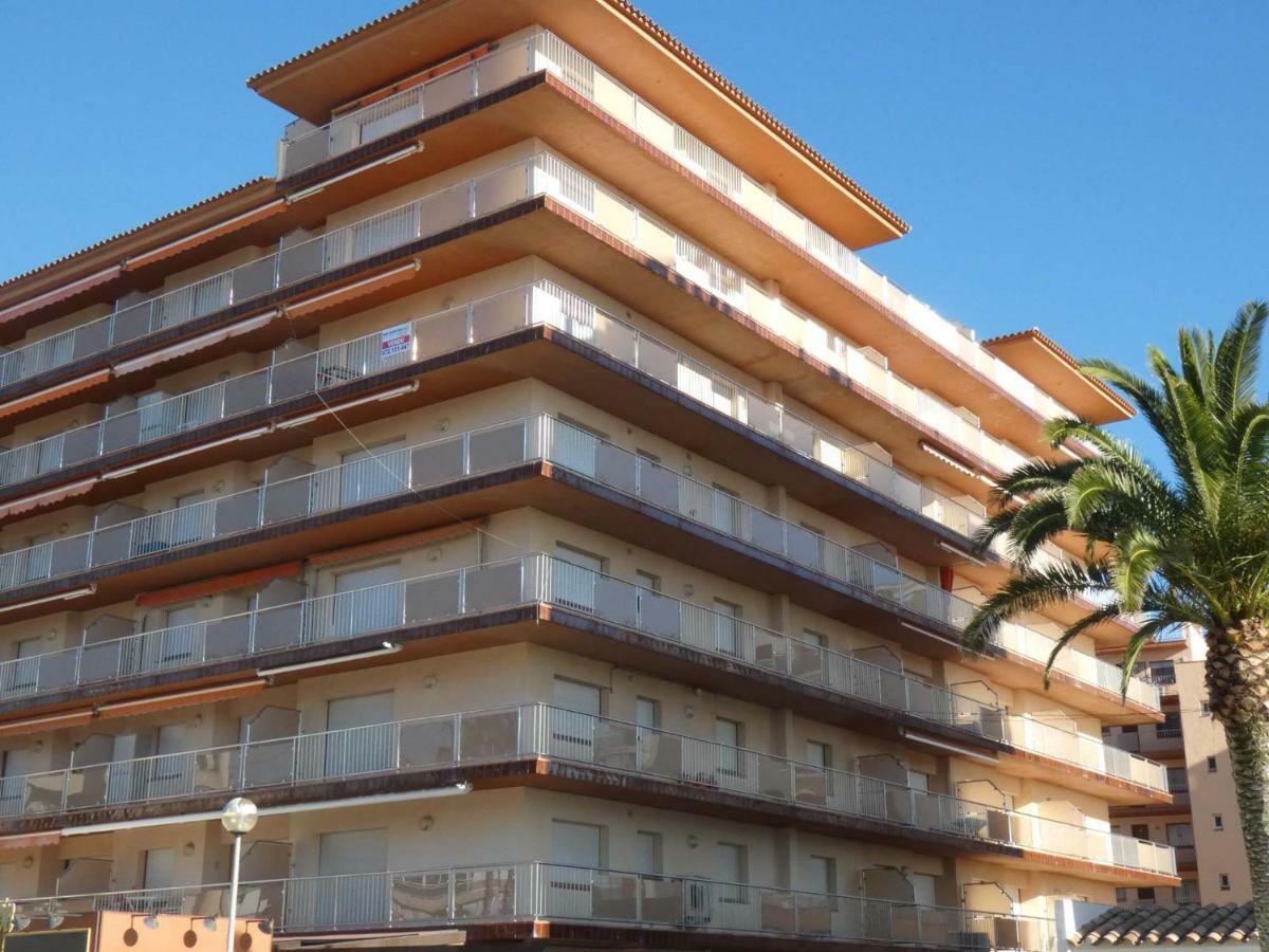Apartment 4-16 *